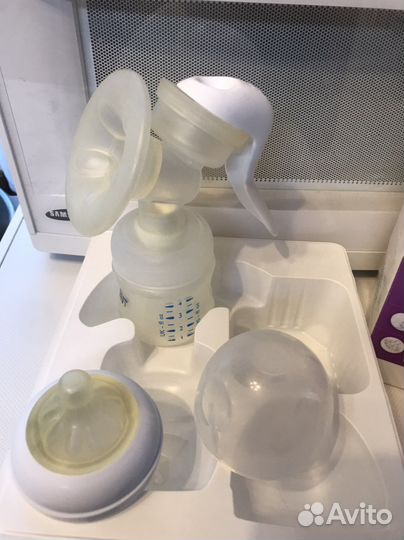 Ручной молокоотсос Avent