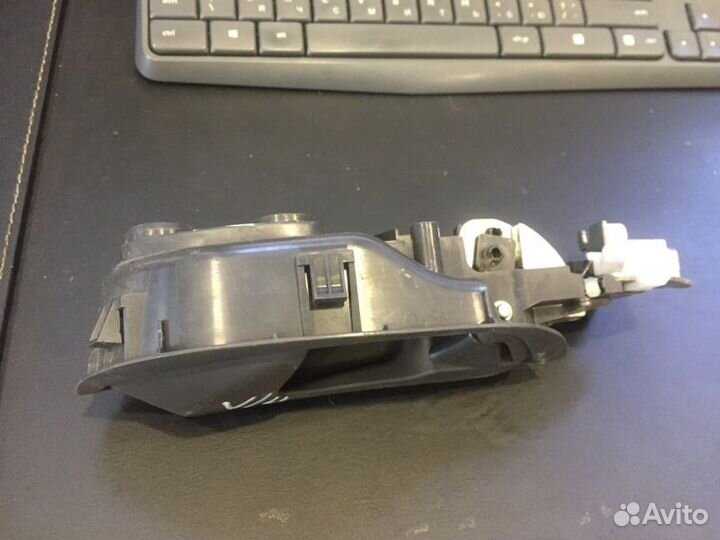 Ручка двери внутренняя левая Honda Civic 8