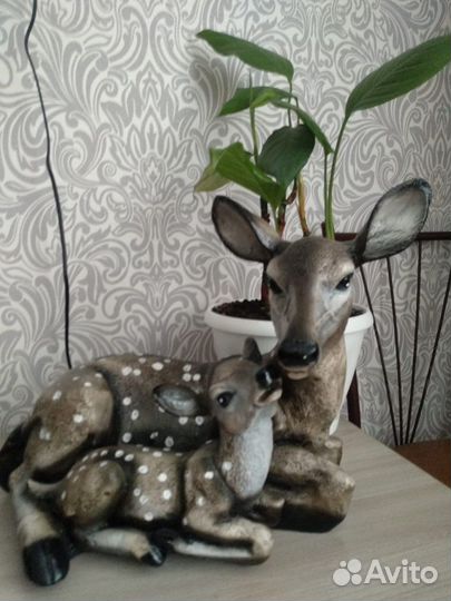 Олени статуэтка - копилка