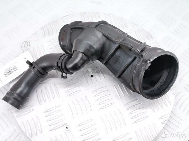 Патрубок воздушного фильтра Opel Zafira (A) 2002