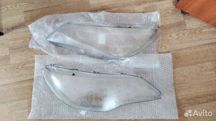 Стекла передних фар