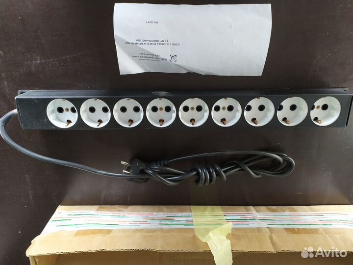 Блок силовых розеток 19