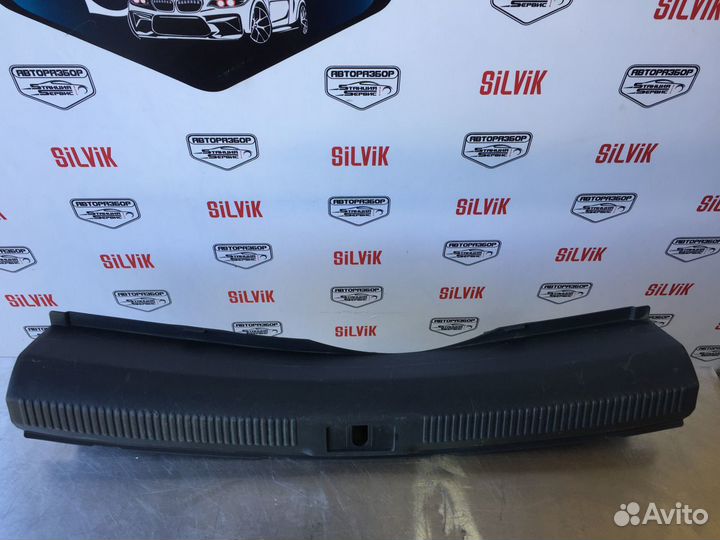 Накладка багажника ауди А4В8