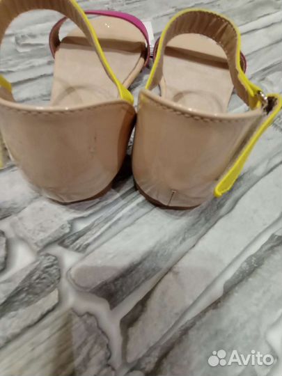 Босоножки новые обувь для девочек 34,37