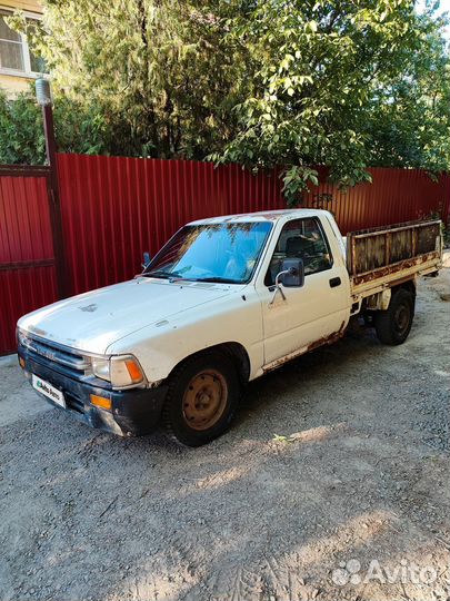 Toyota Hilux 2.5 МТ, 1989, 492 700 км