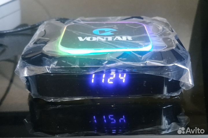 Настроенная приставка Vontar R3 4/64 Android iptv