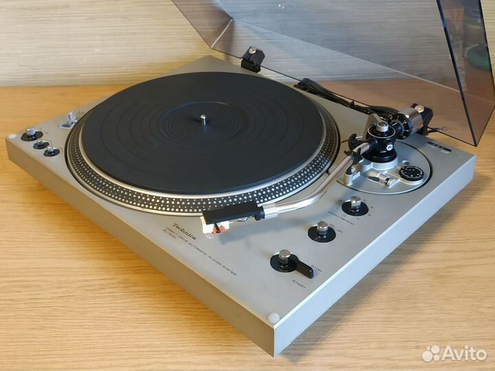 Проигрыватель винила Technics SL-1600 Japan