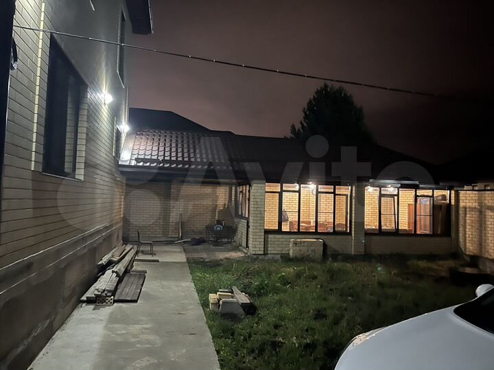 Дом 240 м² на участке 7,5 сот.