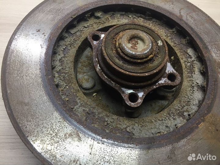 Диск тормозной передний Nissan Skyline V35 с2001-2