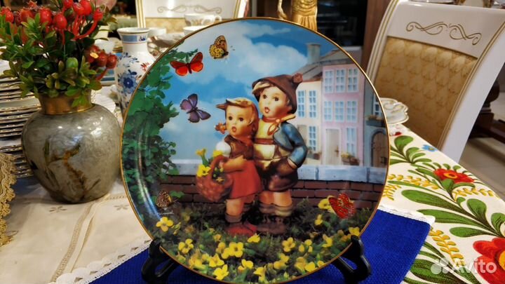 Тарелка М.Джей Химл «Сюрприз