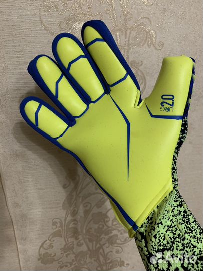 Вратарские перчатки 9,5 размер