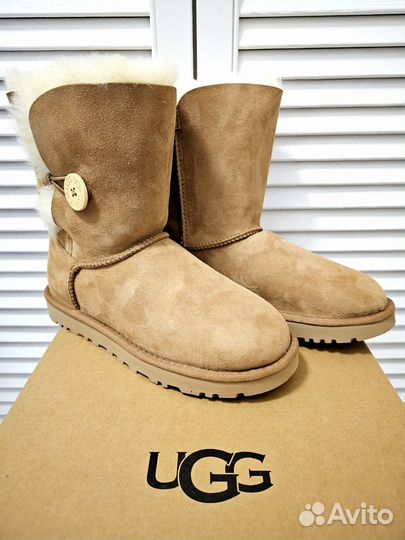 Угги Женские UGG W Bailey Button II Brown