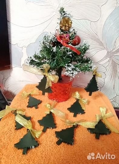 Ёлочные игрушки (Ёлочки)