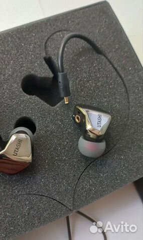 Наушники новые