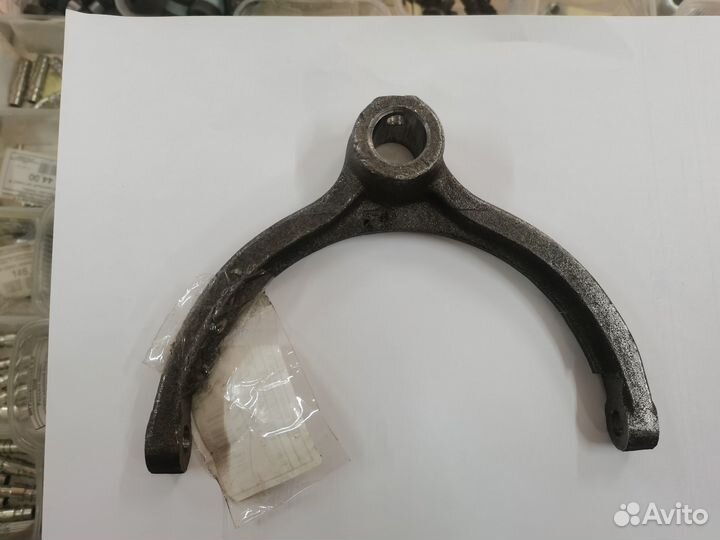 Вилка кпп газ-3309, 33081 (2,3 пер) 5 ступка