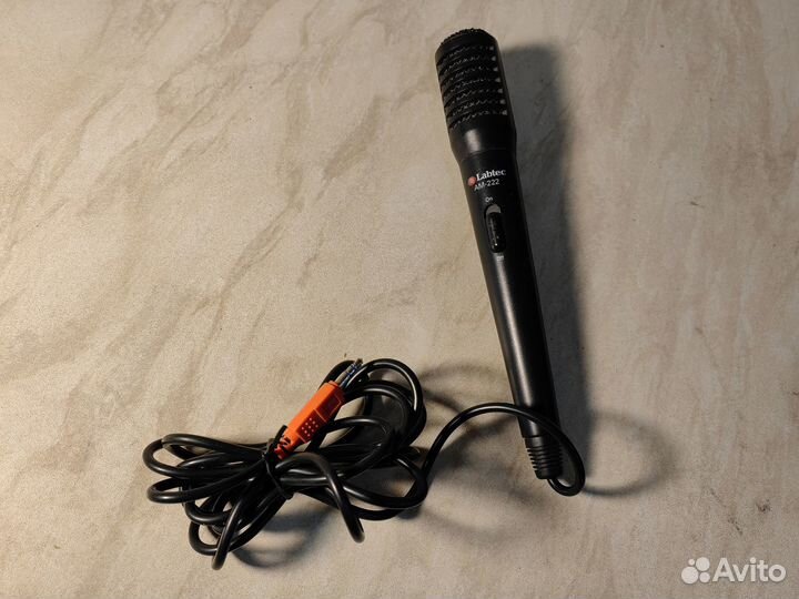 Продам Микрофон Labtec AM-222