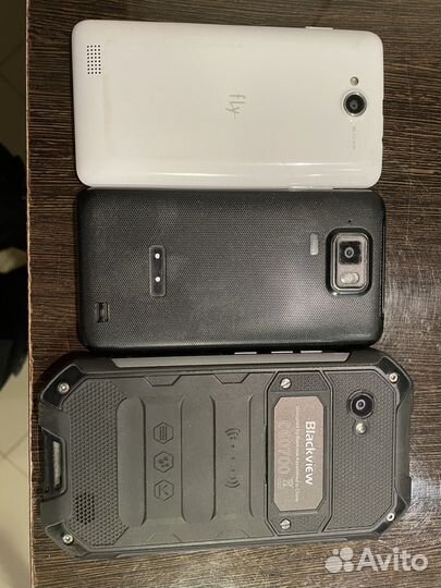 Мобильные телефоны на запчасти