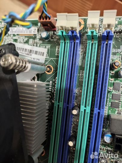 Lenovo is8xm (сокет 1150)