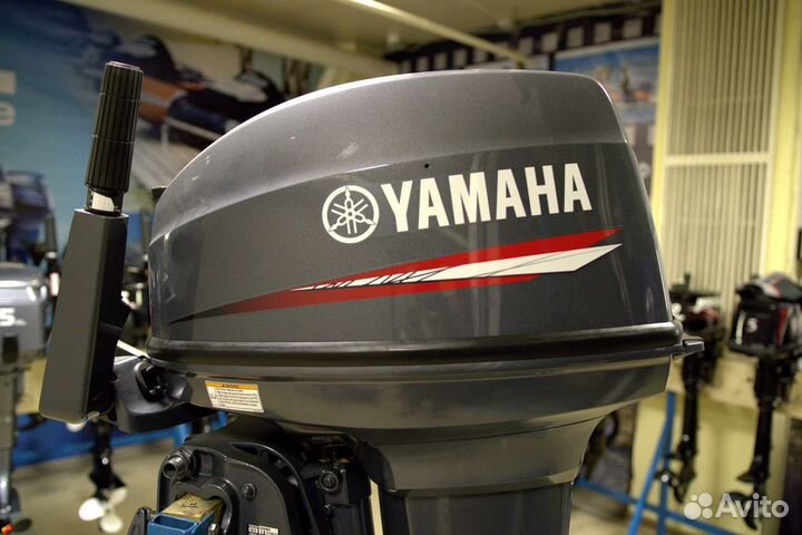 Лодочный мотор Yamaha 40 витрина