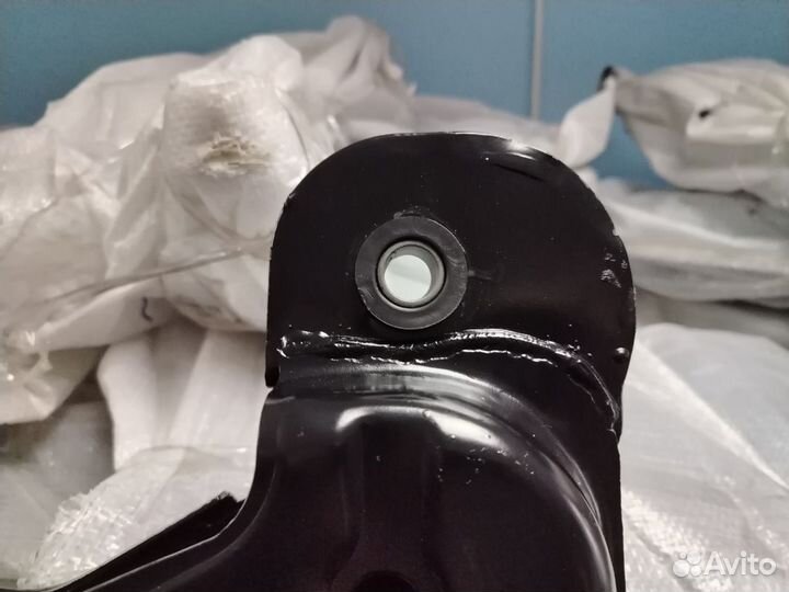 Передний подрамник Hyundai Getz