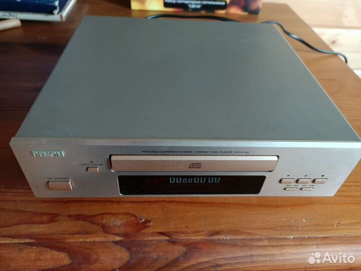 CD проигрыватель Denon DCD-F100