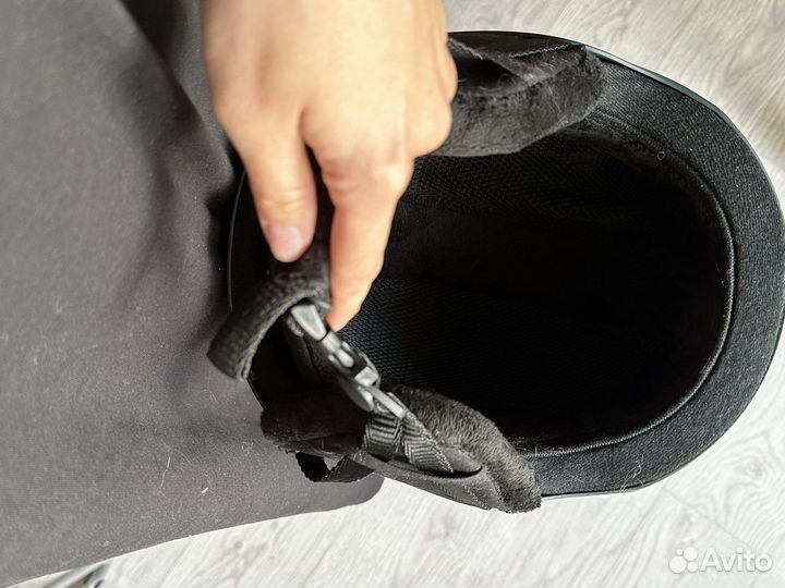 Горнолыжный шлем