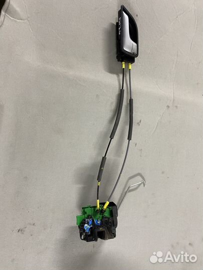 Замок двери передней правой Kia Rio (QB) III (2011