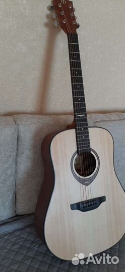 Гитара акустическая