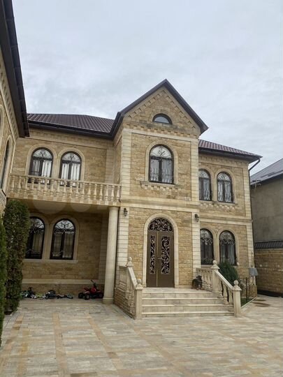 Дом 220 м² на участке 6 сот.