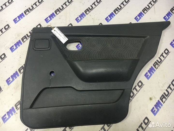 Обшивка двери задней правой Дэу Нексия H150
