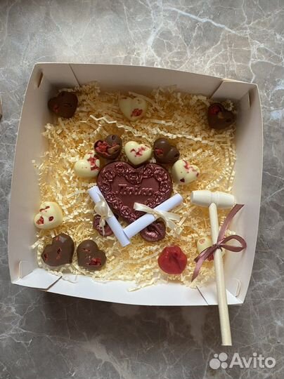 Сердце из шоколада/подарок/сюрприз/шоколад