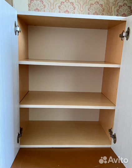 Шкаф двухстворчатый навесной