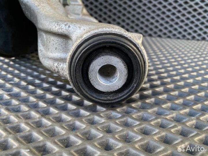 Кулак (ступица) в сборе задний левый Honda Civic