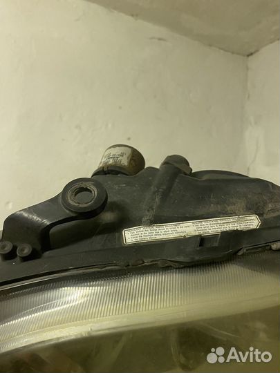 Фары Lexus RX300