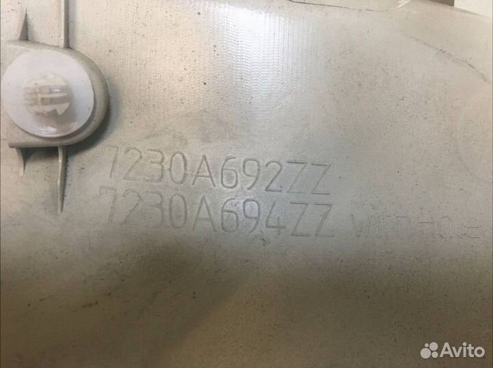 Обшивка багажника задняя правая