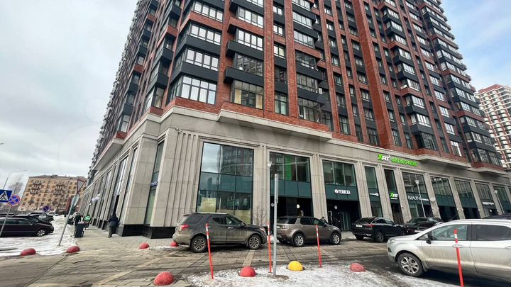 Сдам торговое помещение, 179 м²