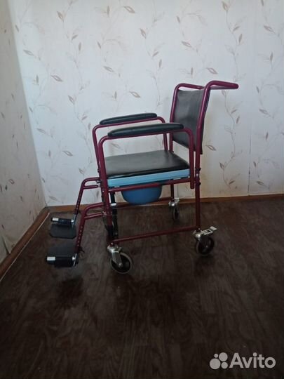 Кресло каталка с санитарным оснащением