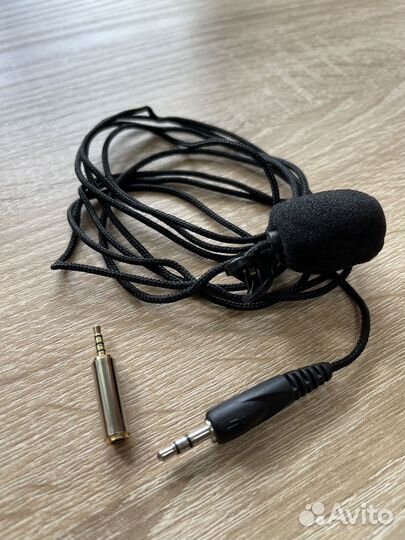 Петличный микрофон