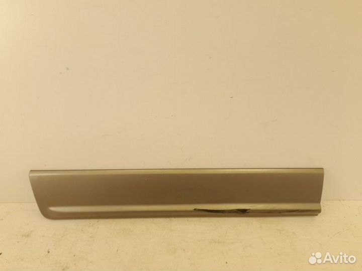 Молдинг двери задний правый Hyundai Starex H-1