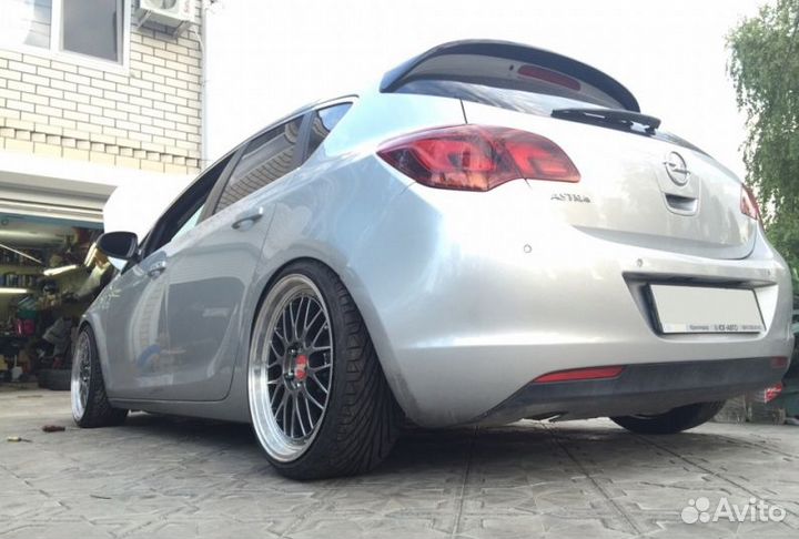 Спойлер Irmscher Opel Astra J HB 5D