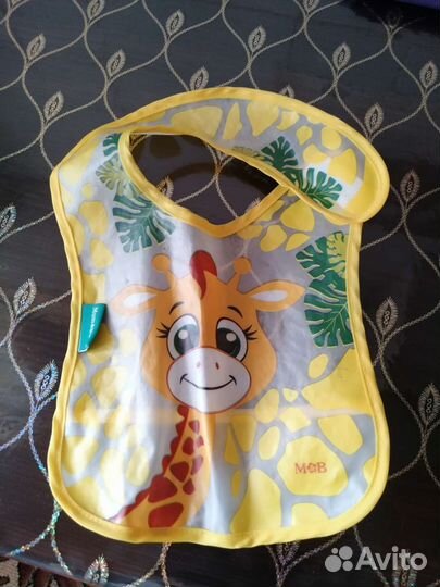 Передник для кормления новый