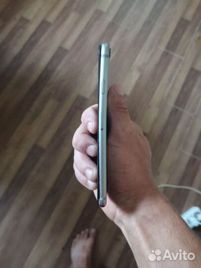 Телефон iPhone 6
