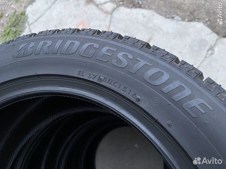 Bridgestone Blizzak VRX 245/50 R18 100S