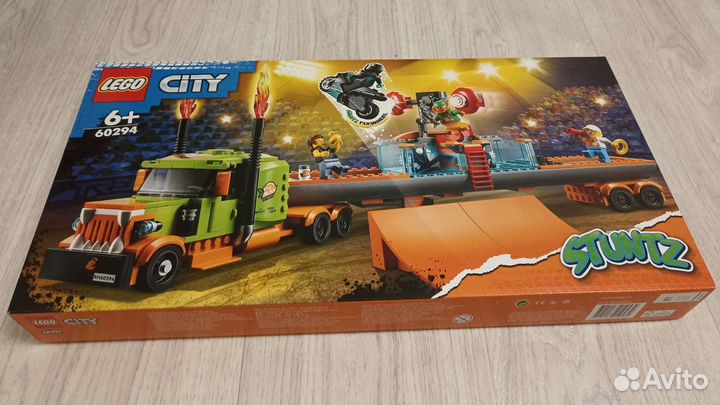 Lego City 60294 и 60197