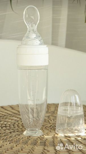 Бутылочка с ложкой