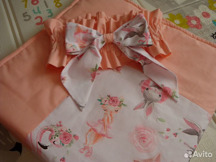 Комплект в детскую кроватку (новый)