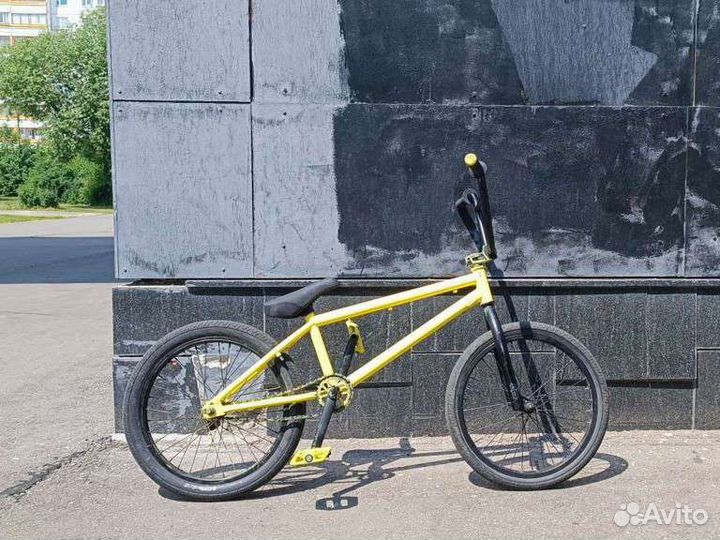 Велосипед bmw radio evol 2015