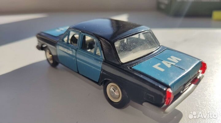 Волга газ-24