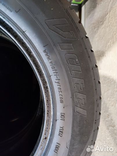 Viatti Strada Asimmetrico 195/65 R15