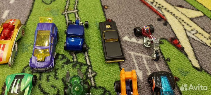 Машинки хотвилс